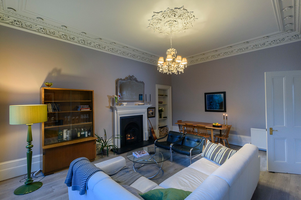 Example of an ornate living room design in Glasgow