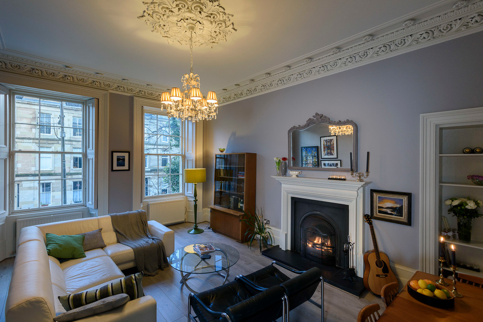 Ornate living room photo in Glasgow