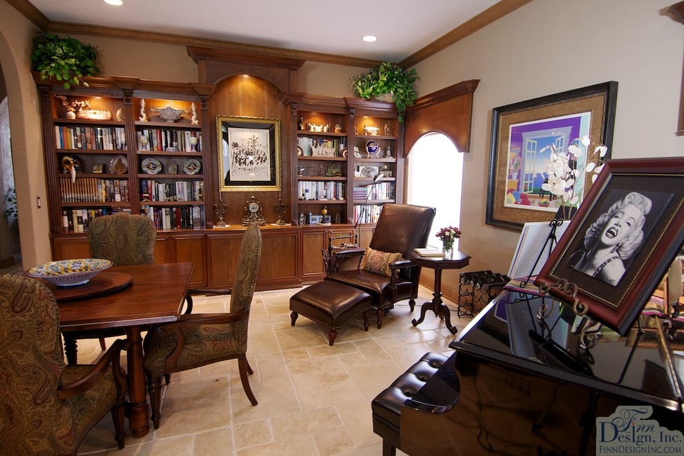 Living room - traditional living room idea in Orlando