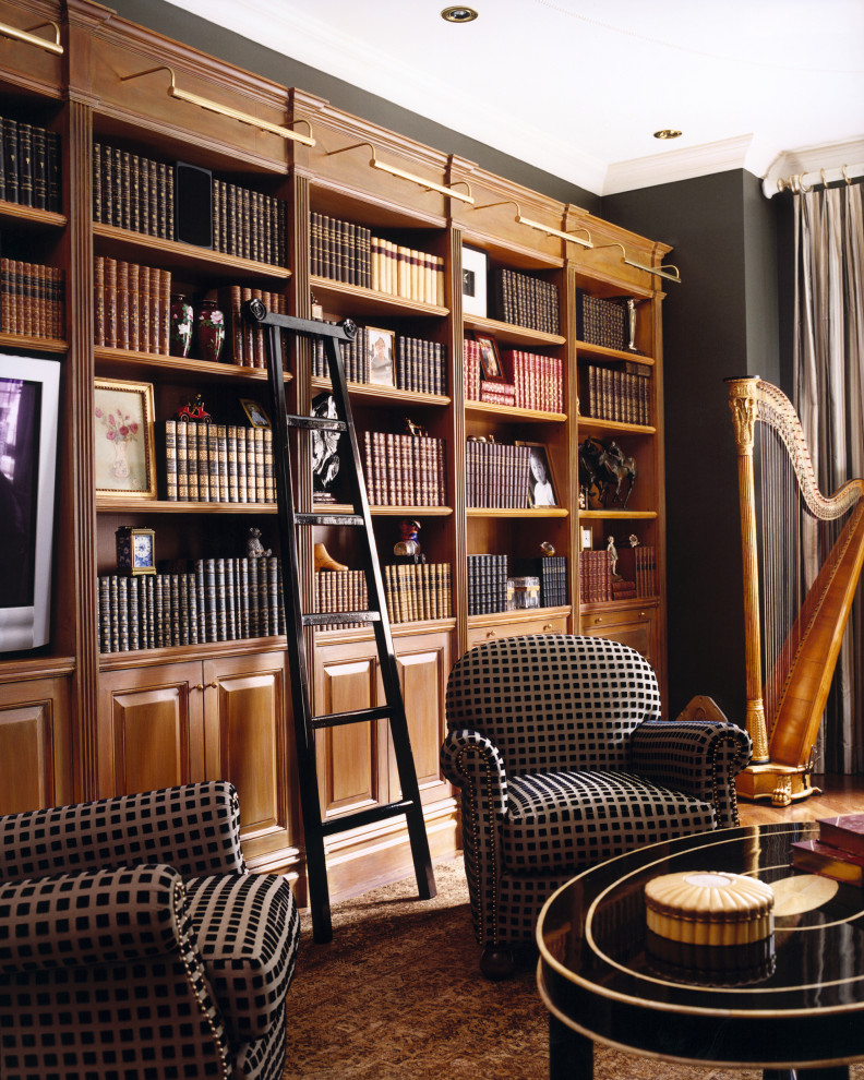 Library / music room Traditional Living Room New York by DUCE