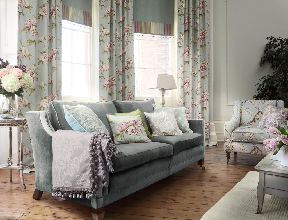 Design ideas for a traditional living room in Sussex.