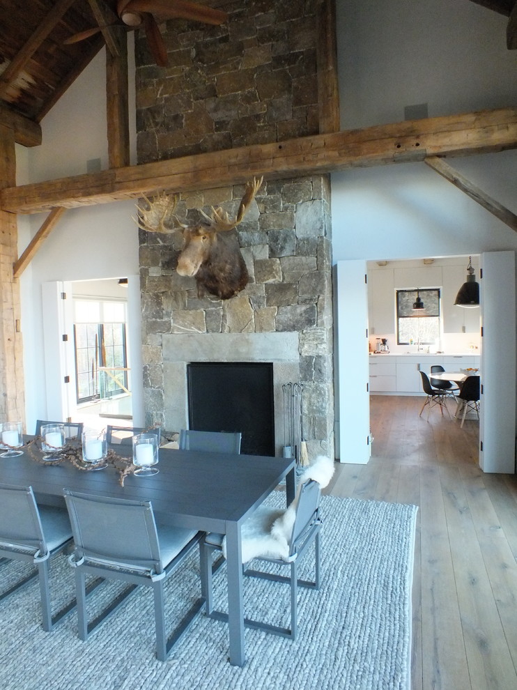 This is an example of a rustic living room in New York.