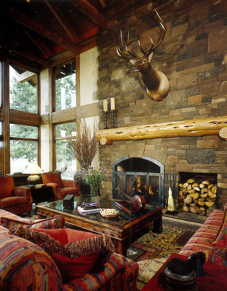 Example of a mountain style living room design in Portland