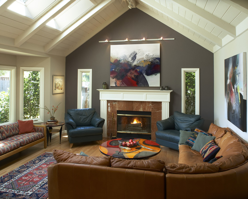 Trendy living room photo in San Francisco with gray walls