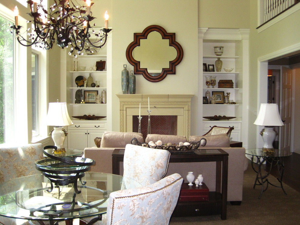 Living Room - Traditional - Living Room - Cleveland - by Holzheimer