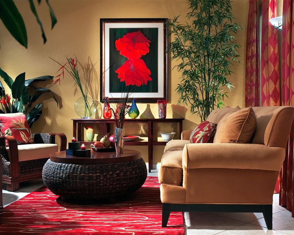 This is an example of a contemporary living room in Miami.