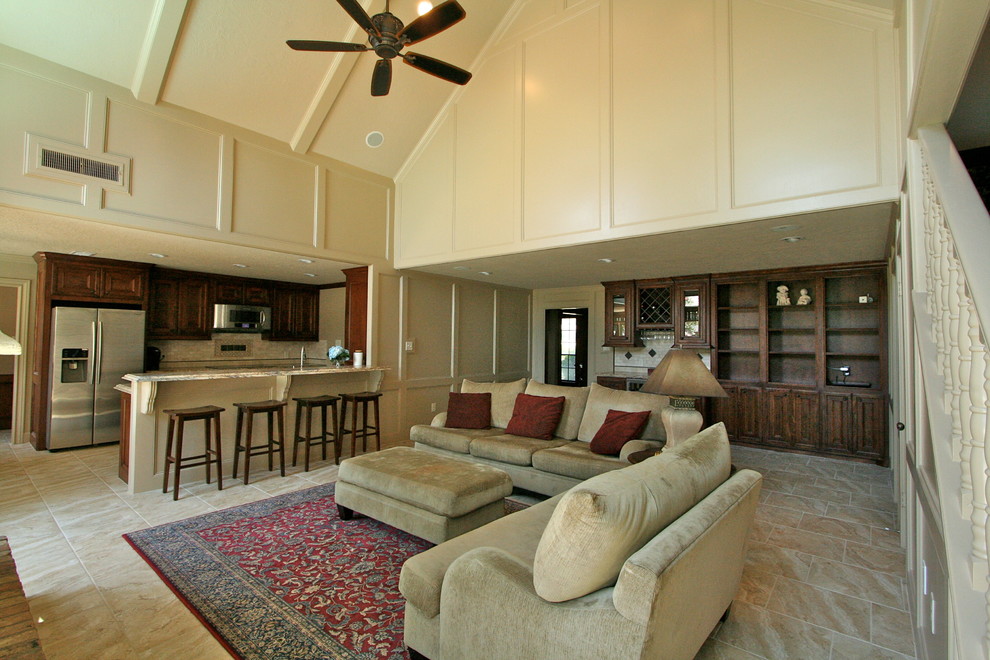 Living Room/Kitchen/Master Bathroom Remodel Classique Salon