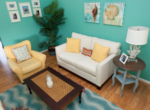 Example of a small island style living room design in DC Metro