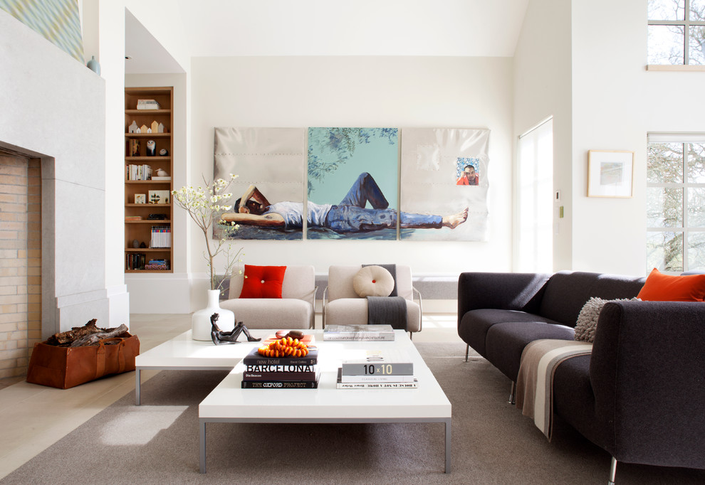 Photo of a contemporary living room in San Francisco with white walls.