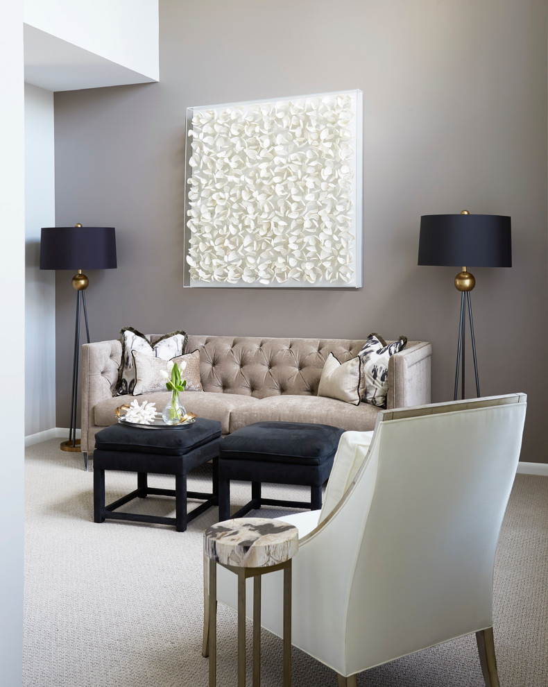 Modelo de salón para visitas cerrado clásico renovado de tamaño medio sin chimenea y televisor con paredes grises, moqueta y suelo beige