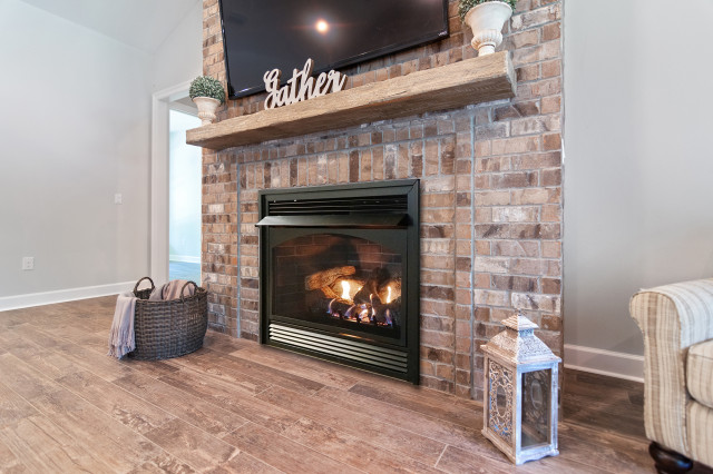 Traditional Fireplace Insert - White Mountain Hearth - Traditional - Living  Room - St Louis - by White Mountain Hearth- Empire Comfort Systems | Houzz  UK