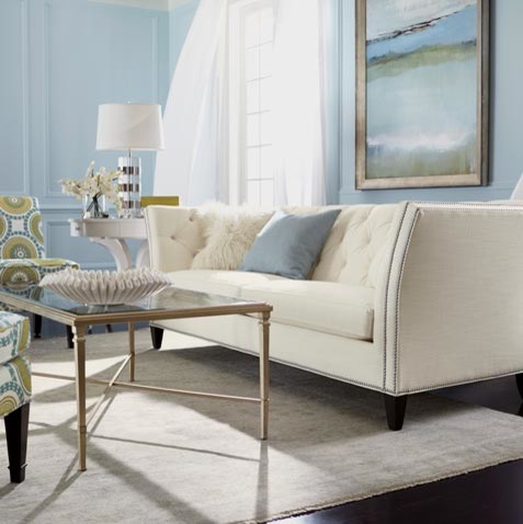 Foto di un soggiorno design di medie dimensioni con pareti blu, parquet scuro e pavimento marrone