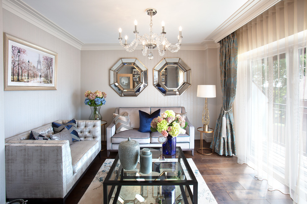 Источник вдохновения для домашнего уюта: парадная гостиная комната среднего размера в классическом стиле с серыми стенами и коричневым полом без камина