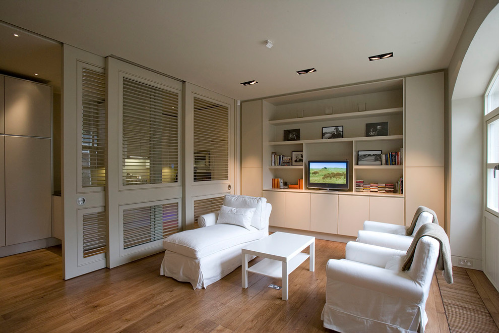 Modernes Wohnzimmer in Berkshire