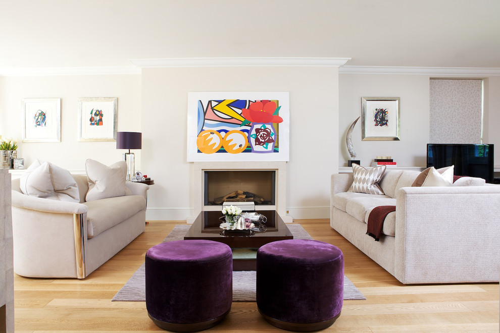 Photo of a contemporary living room in London with beige walls.