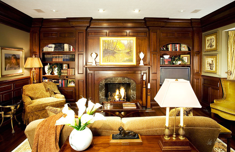 Inspiration for a traditional living room in Indianapolis.