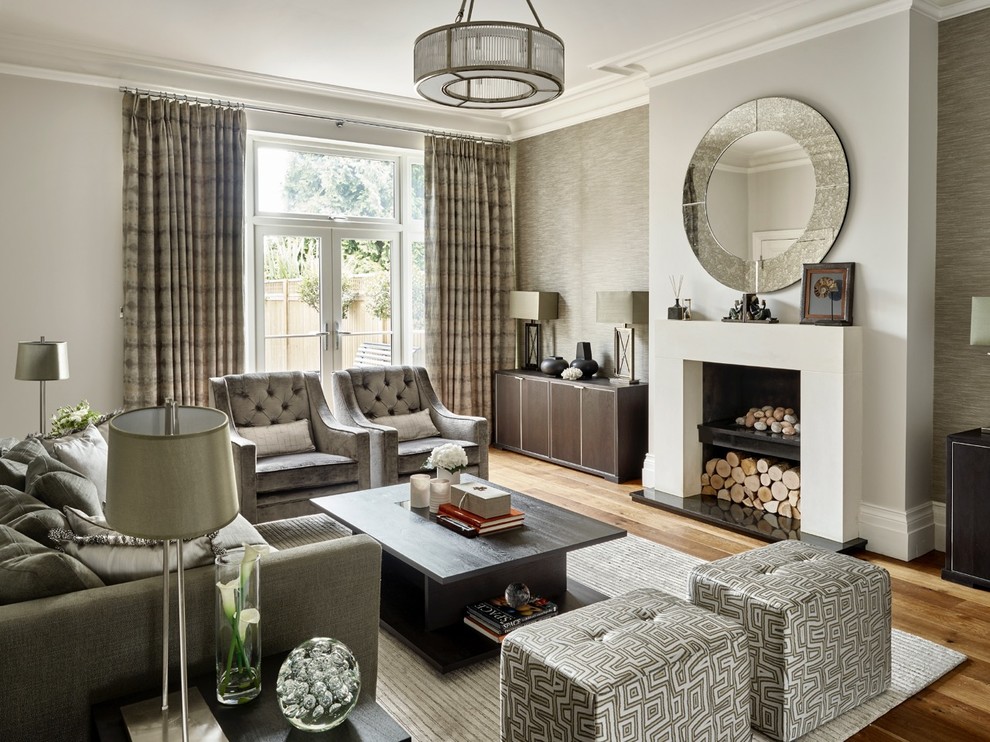 Design ideas for a classic living room in London.
