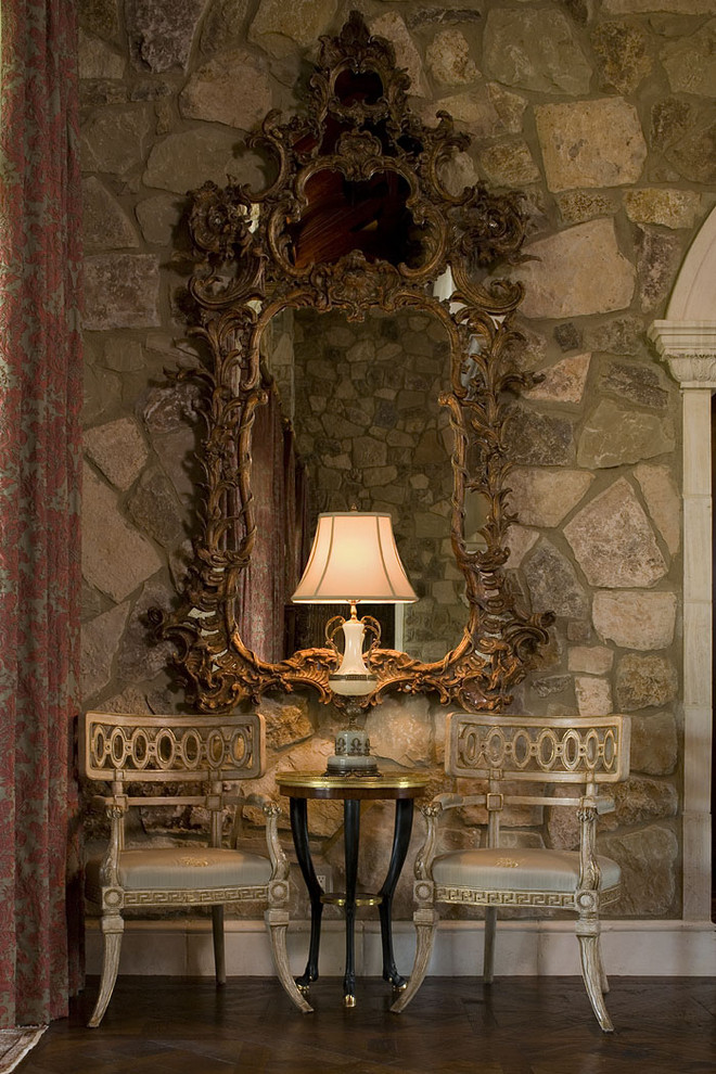 Esempio di un soggiorno tradizionale con parquet scuro