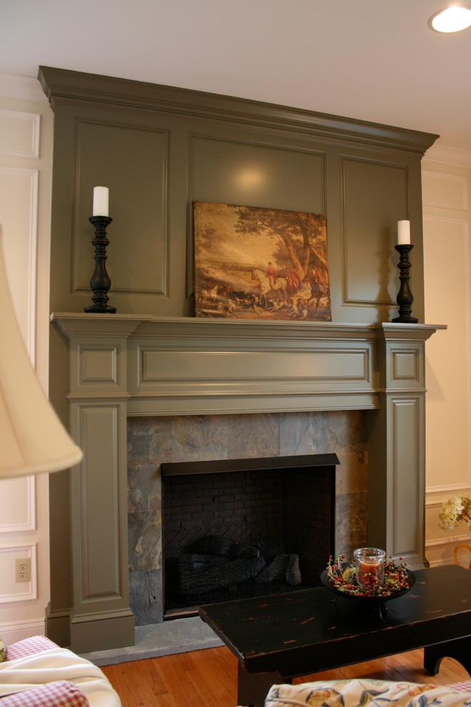 Inspiration for a timeless living room remodel in Philadelphia