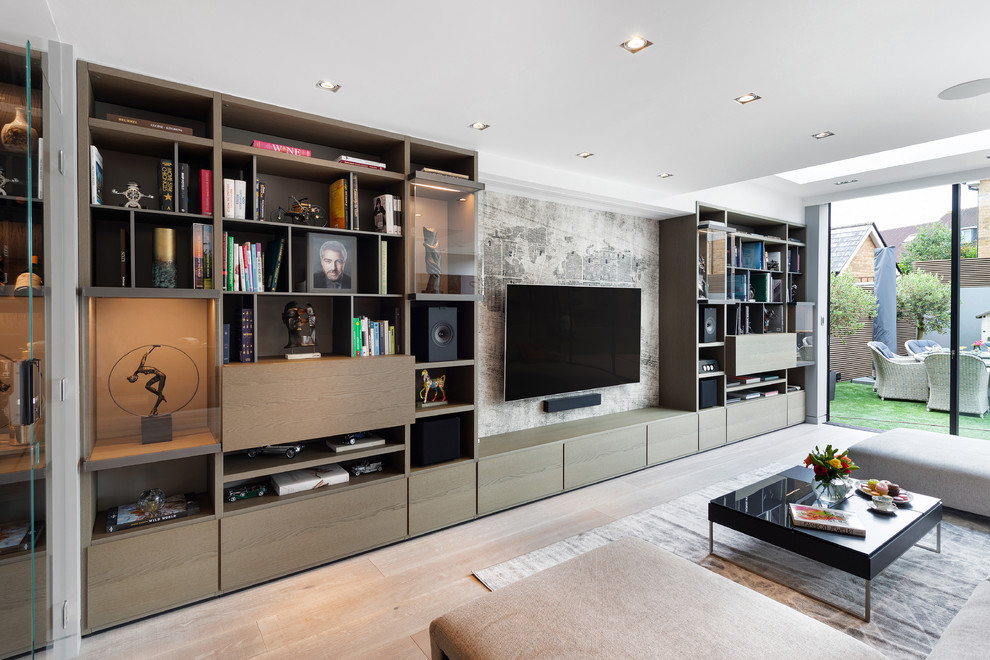 Inspiration for a contemporary living room in Surrey.