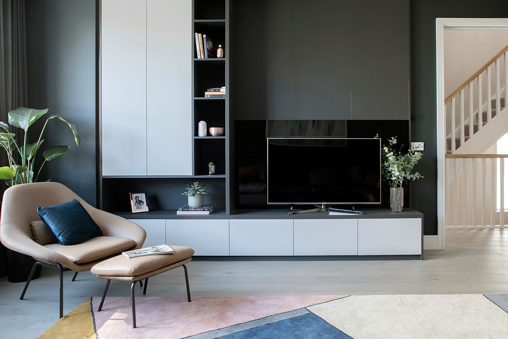 Minimalist living room photo in Dublin