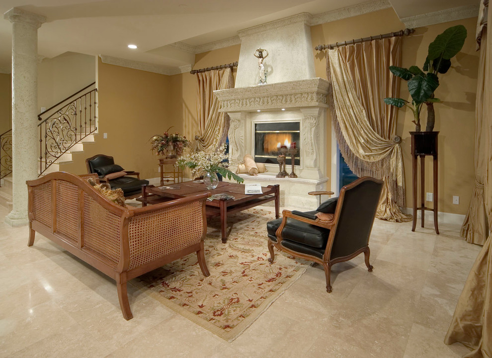 Inspiration for a classic living room in Orlando.