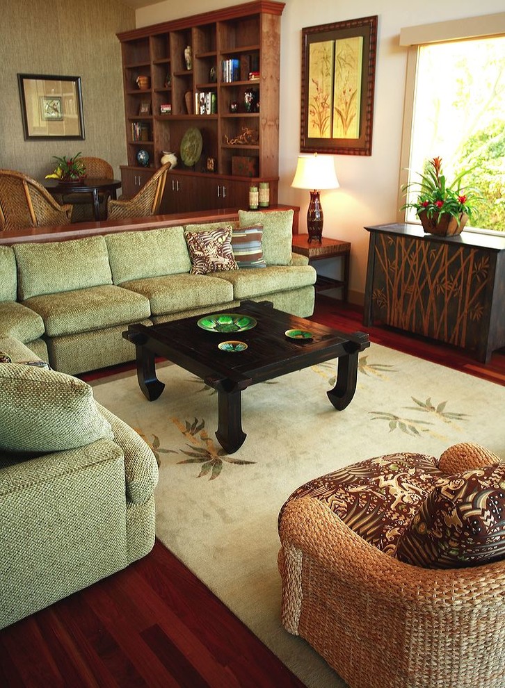 Inspiration for a world-inspired living room in Hawaii.