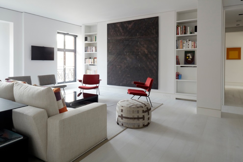 Living room - modern living room idea in London