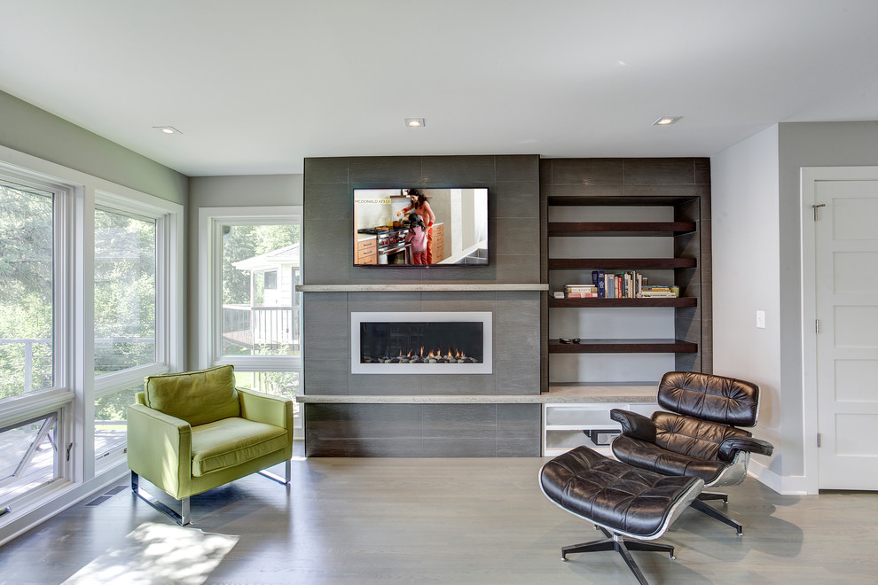 This is an example of a contemporary living room in Minneapolis.