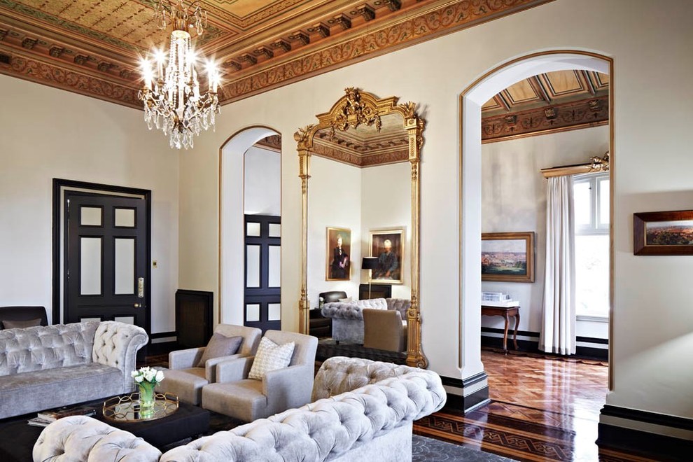 This is an example of a traditional living room in Melbourne.