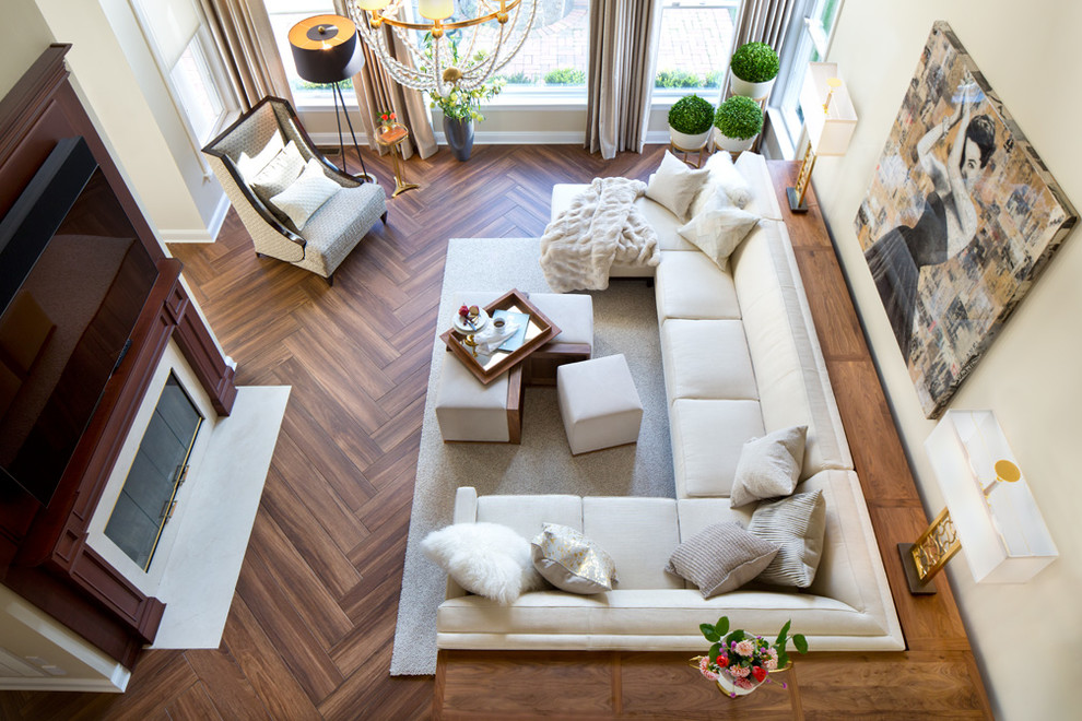 Idee per un soggiorno tradizionale aperto con sala formale e pareti beige