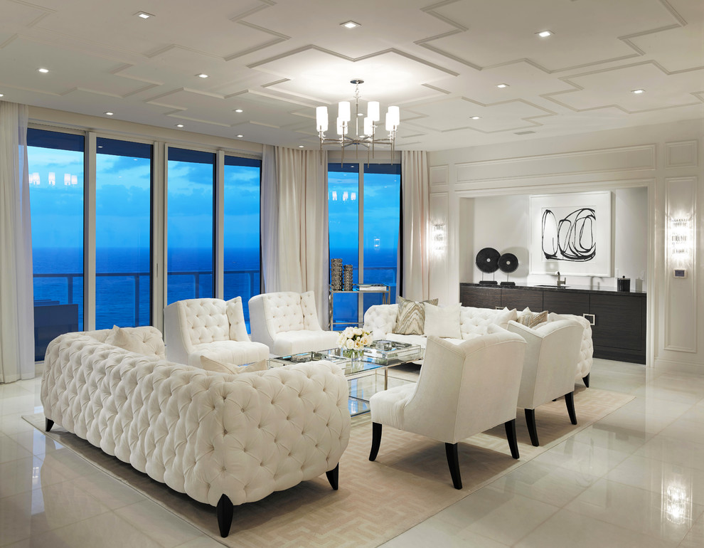 Foto di un grande soggiorno chic chiuso con sala formale, pareti bianche e pavimento in marmo