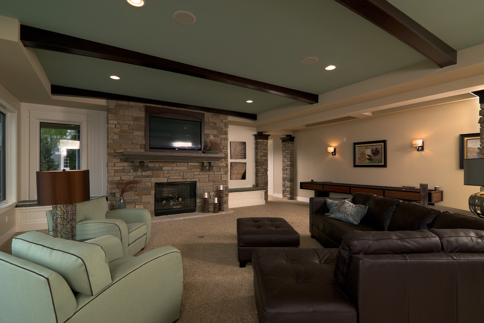 Design ideas for a rustic living room in Grand Rapids.