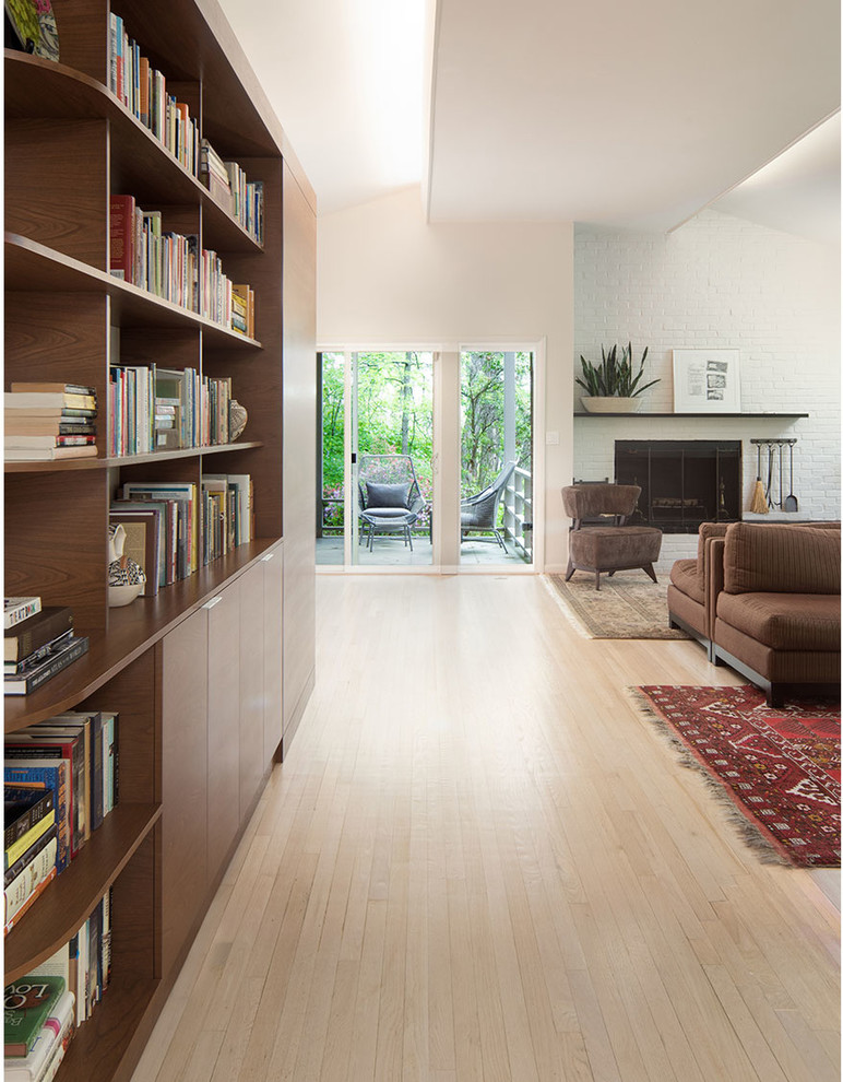 Стильный дизайн: маленькая открытая гостиная комната в современном стиле для на участке и в саду - последний тренд
