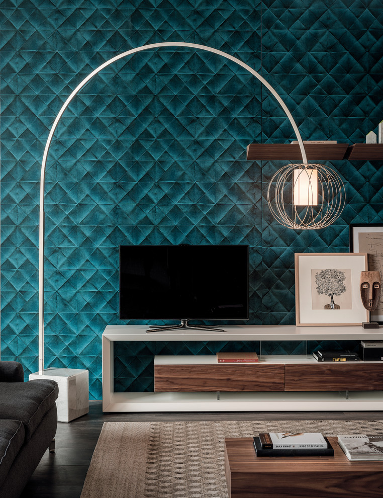 Immagine di un grande soggiorno moderno chiuso con sala formale, pareti blu, parquet scuro, nessuna TV e pavimento marrone