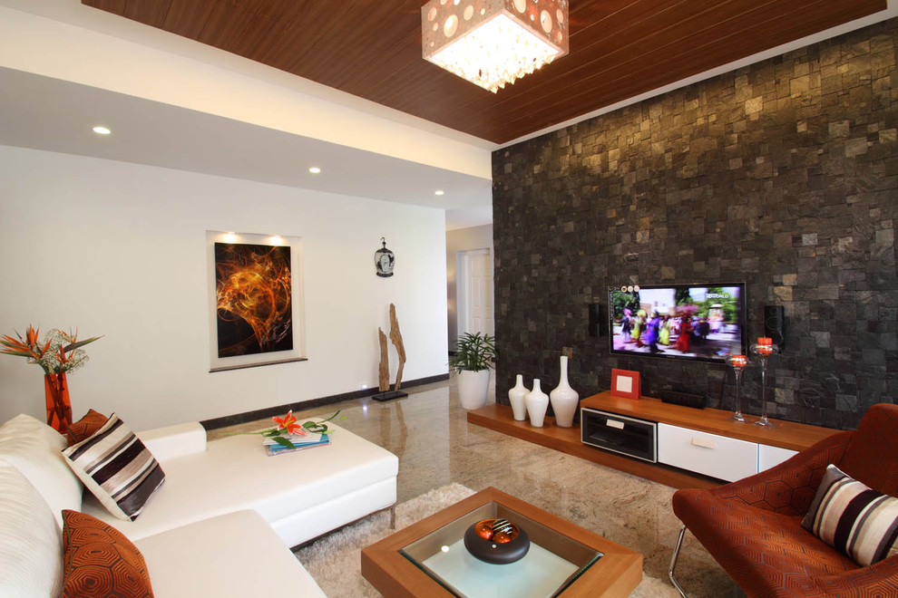 Photo of a contemporary living room in Bengaluru.