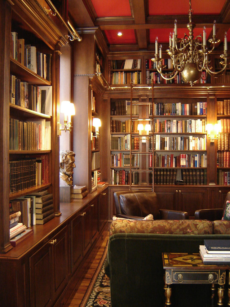 Living room - traditional living room idea in New York