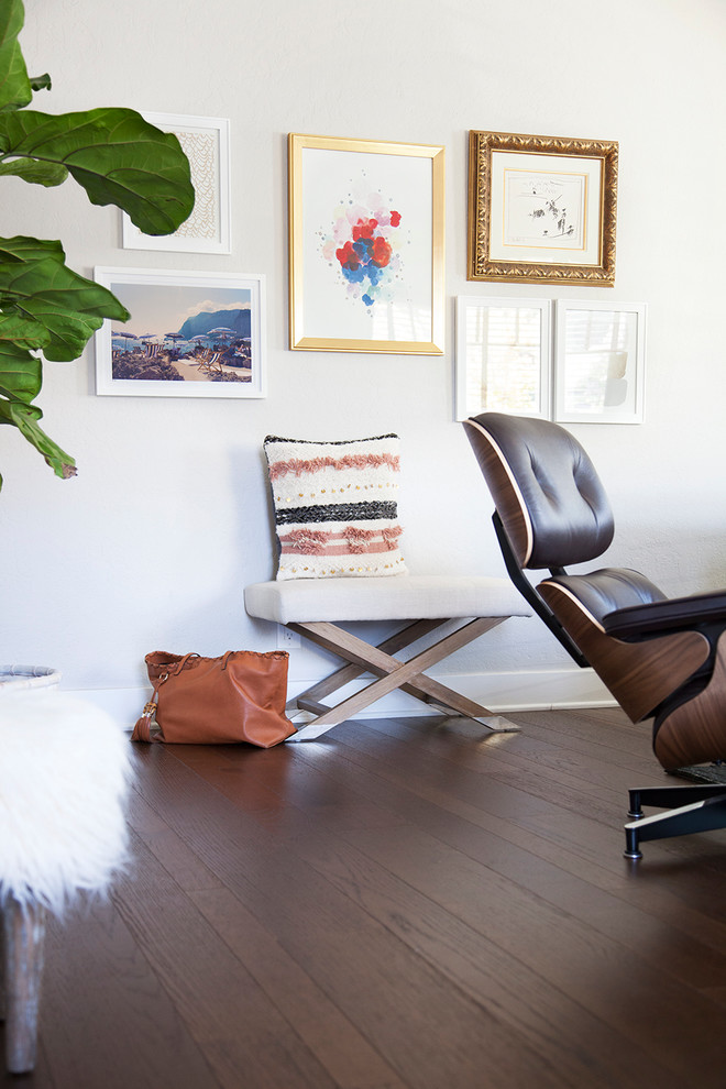 Inspiration for a modern living room remodel in San Francisco