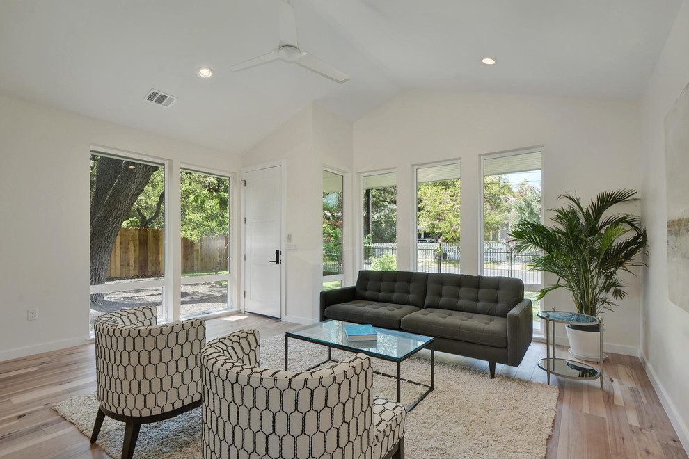 Modern Farmhouse - Modern - Living Room - Austin - by Brett Grinkmeyer ...