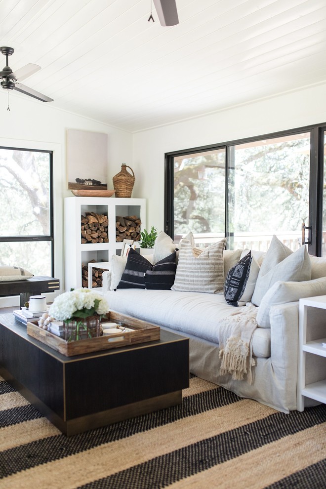 Inspiration for a cottage living room remodel in Sacramento