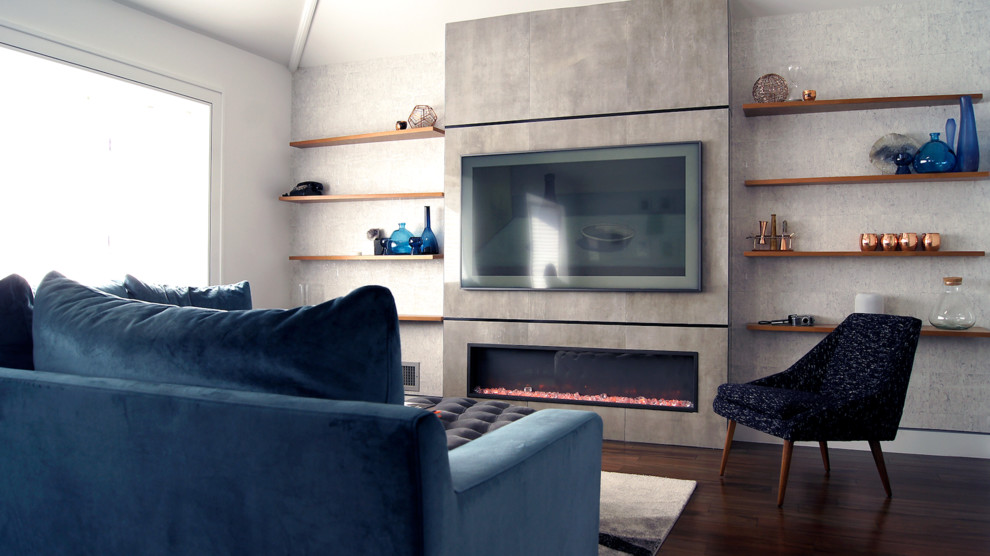 Esempio di un soggiorno minimalista di medie dimensioni e stile loft con pareti grigie, parquet scuro, camino lineare Ribbon, cornice del camino piastrellata, TV a parete e pavimento marrone