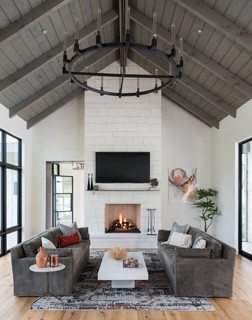 Modern Hill Country Farmhouse - Landhausstil - Wohnbereich - Austin