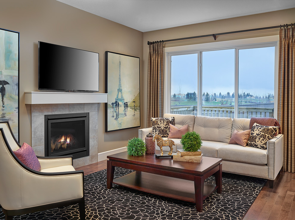 Modern Home with River Views Traditional Living Room Edmonton