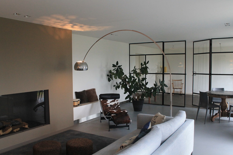 Modernes Wohnzimmer in Amsterdam