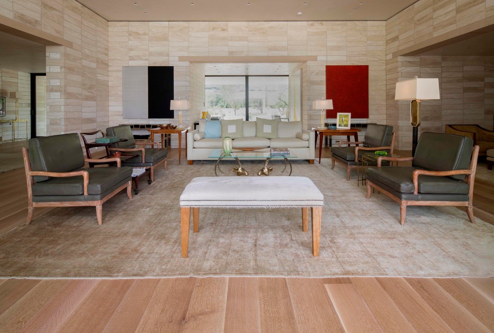 Repräsentatives, Abgetrenntes Modernes Wohnzimmer mit beiger Wandfarbe in Phoenix