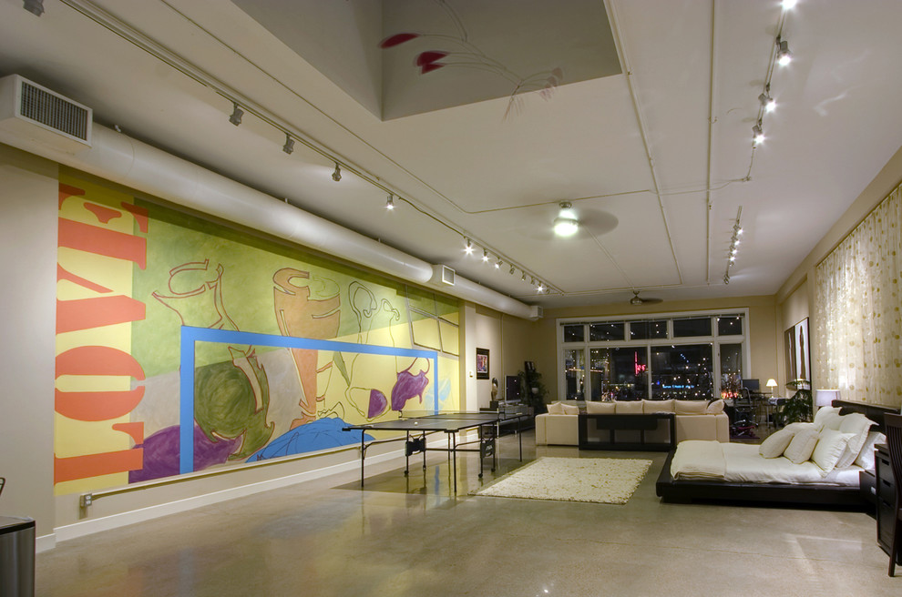 Diseño de salón urbano con suelo de cemento