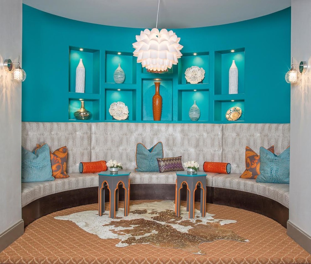 Idée de décoration pour un salon design de taille moyenne et ouvert avec une salle de réception, un mur bleu, moquette, aucune cheminée et aucun téléviseur.