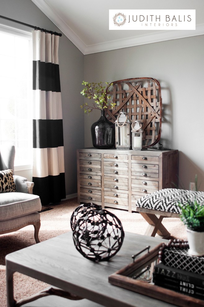 Mountain style living room photo in Boise