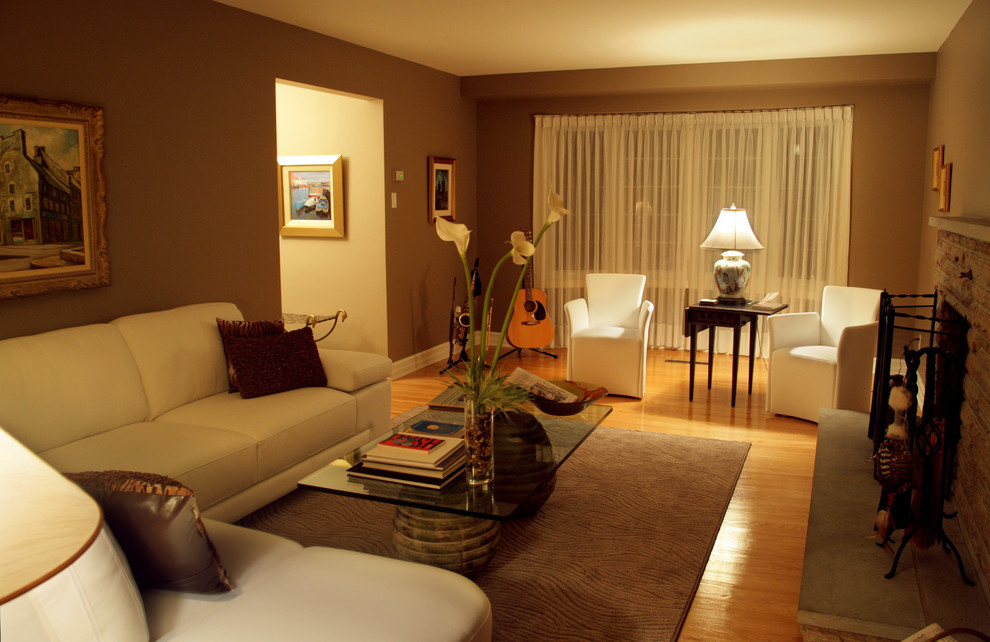 Modernizing the forever home Contemporary Living Room Montreal