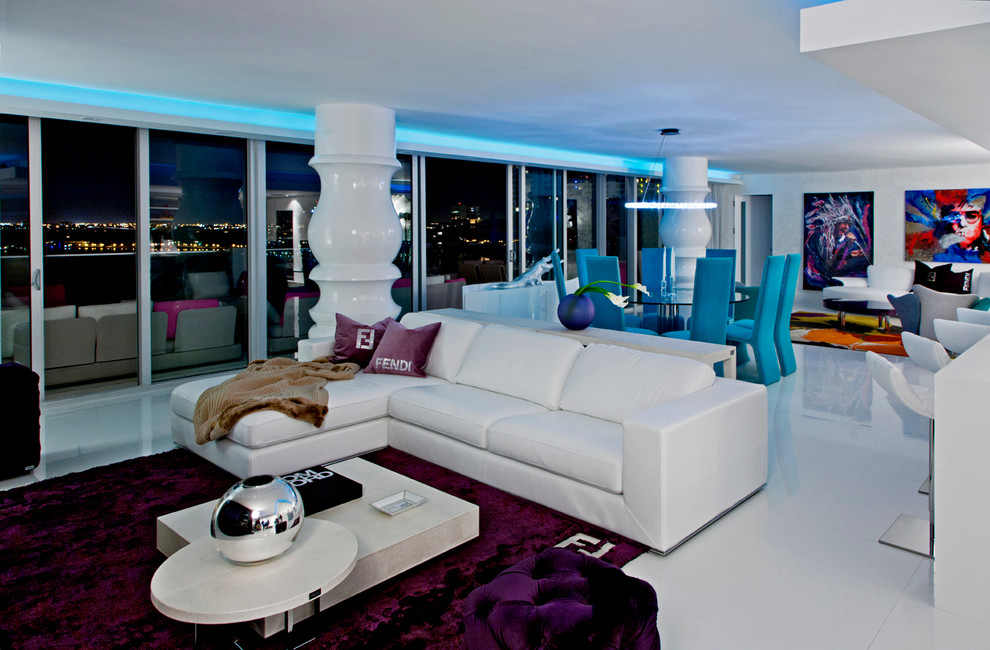 Immagine di un soggiorno minimal di medie dimensioni e aperto con sala formale, pareti bianche e pavimento in gres porcellanato